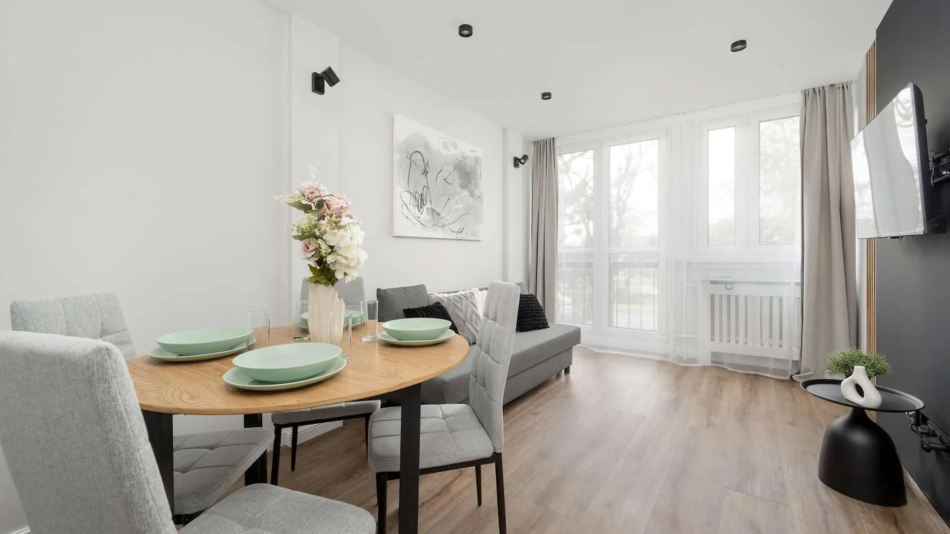 Beautiful Apartment For 4 People By Noclegi Renters Wroclaw