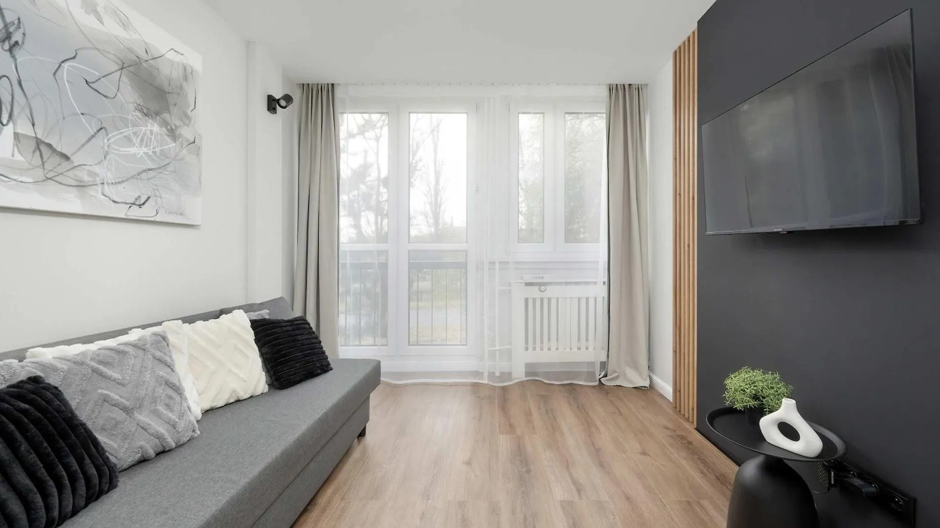 Beautiful Apartment For 4 People By Noclegi Renters Wroclaw